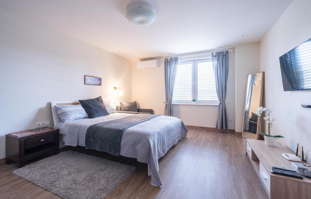 Gyneju Self Check-In Apartments Vilna Exterior foto